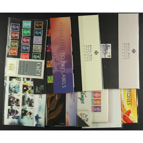 1427 - GB.ELIZABETH II PRESENTATION PACKS 1960s - 2019. Small and very random selection. Some pre-decimal p... 