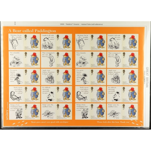 1438 - GB.ELIZABETH II ROYAL MAIL SMILER SHEETS COLLECTION 2000-2006 in an album, face value £600+. (Qty)