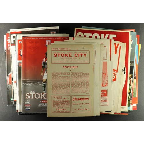 39 - FOOTBALL PROGRAMMES. ONE PER SEASON. SOUTHAMPTON - SWANSEA. 1960 ONWARDS. Comprising of Southampton ... 