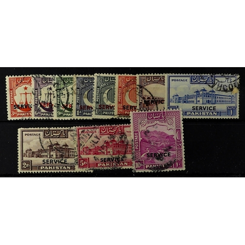 72 - COLLECTIONS & ACCUMULATIONS COMMONWEALTH QV-KGVI RANGES on stockcards, mint or used incl. India, Ade... 