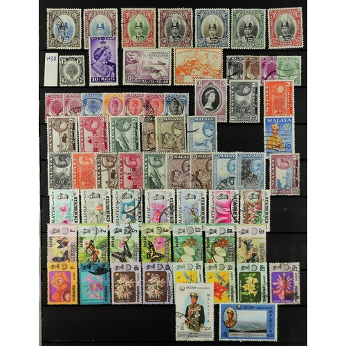 728 - MALAYA-STRAITS SETT. MALAYA AND STATES a collection in a stockbook  and on pages, various Straits Se... 