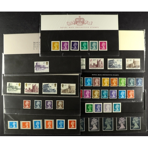 1046 - GB.ELIZABETH II DEFINITIVE AND HIGH VALUE PRESENTATION PACKS. Includes Machins, Regionals, and Castl... 