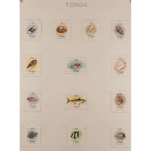 128 - TOPICALS WILDLIFE ON STAMPS mostly mint collection of all world 20th century issues in an album, wit... 