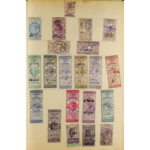 32 - COLLECTIONS & ACCUMULATIONS BRITISH EMPIRE an old time collection in two spring-back albums, with ve... 