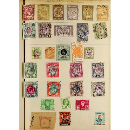 32 - COLLECTIONS & ACCUMULATIONS BRITISH EMPIRE an old time collection in two spring-back albums, with ve... 