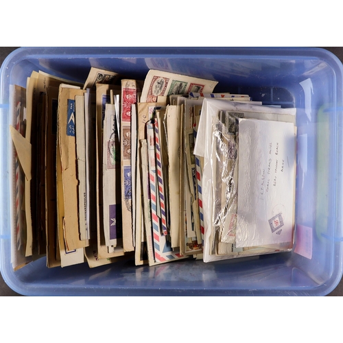 39 - COLLECTIONS & ACCUMULATIONS COMMONWEALTH COVERS a tub with largely KGVI to about 1970's commercial a... 