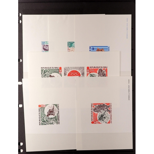 473 - MALI EPREUVES DE LUXE 1967-72 collection of Postage and Air Post issues, incl. 1967 Picasso, 1970 Ju... 