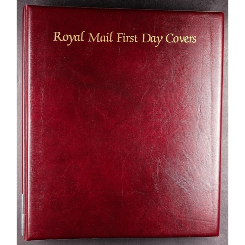 58 - COLLECTIONS & ACCUMULATIONS SIGNED WW1 COVERS an album of GB 1980's-2002 covers commemorating Malta ... 