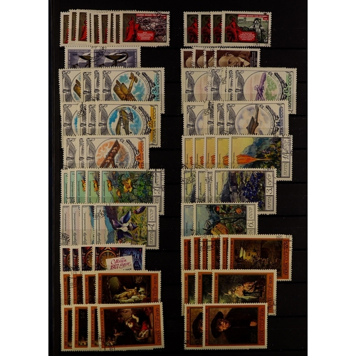 621 - RUSSIA 1923-88 MAINLY USED ACCUMULATION in 5 large stockbooks, with light duplication (up to about 1... 