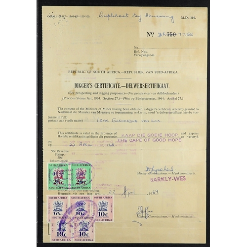 690 - SOUTH AFRICA DOCUMENTS 1885-1974 interesting range with paid cheques, Cape invoices with 1d stamps a... 