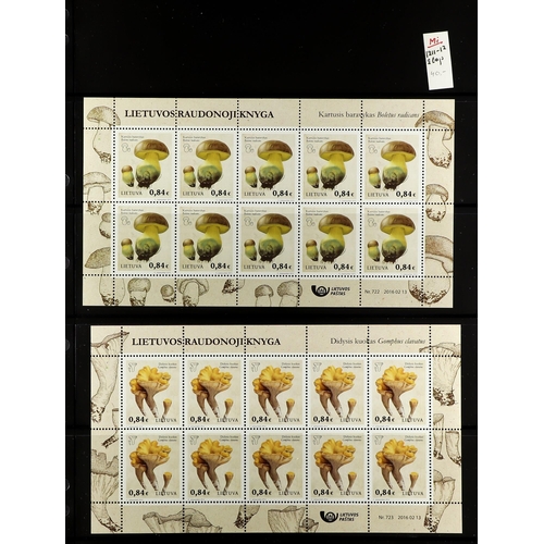 71 - TOPICALS MUSHROOMS (FUNGI) OF EUROPE 1958-2018 never hinged mint collection of sets, miniature sheet... 