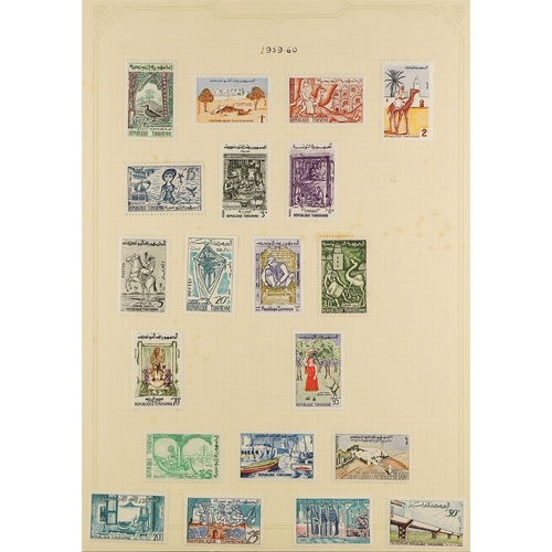 725 - TUNISIA 1966-92 MINT COLLECTION incl. 1965-66 Birds (Air) set, 1968-69 Flowers set, 1968 Animals set... 