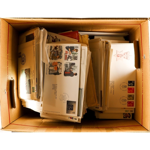 914 - GB.FIRST DAY COVERS LARGE HOARD in two boxes. Mainly Royal Mail FDCs but some postal covers. Stated ... 