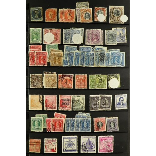 153 - COLLECTIONS & ACCUMULATIONS WORLD An all period, mixed mint & used assembly in ten volumes, mostly L... 