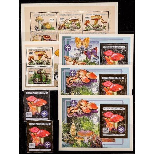 161 - TOPICALS MUSHROOMS (FUNGI) OF TCHAD 1985-2015 never hinged mint  perf. and imperf sets, miniature sh... 