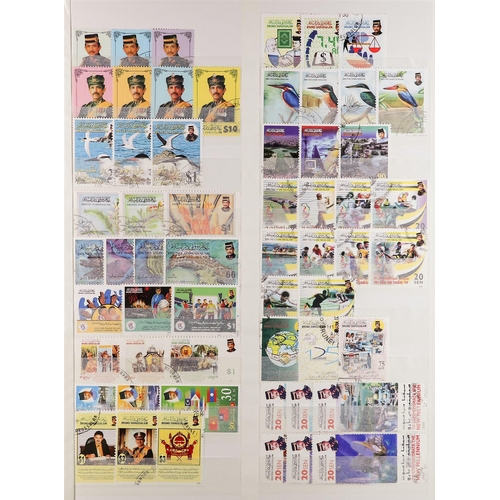 286 - BRUNEI 1967-2000 COMPLETE FINE USED COLLECTION from SG 147/647 (less m/s), fine. S.T.C. £850. (475+ ... 