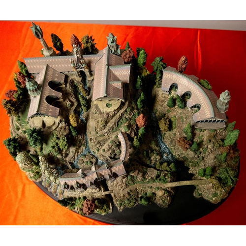 66 - THE LORD OF THE RINGS RIVENDELL MODEL by Weta. A fabulous detailed model of the Elvish world. Boxed ... 