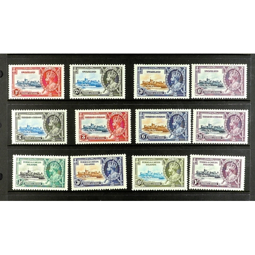 79 - COLLECTIONS & ACCUMULATIONS COMMONWEALTH 1935 SILVER JUBILEE OMNIBUS complete (less Egypt), never hi... 