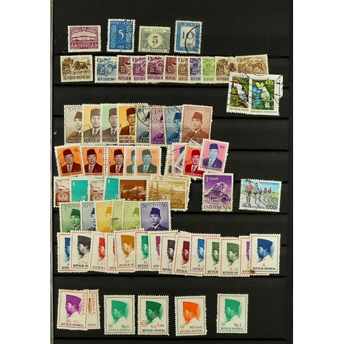 81 - COLLECTIONS & ACCUMULATIONS AFRICA, MIDDLE & FAR EAST 1854-2000's an all period, mint & used assembl... 