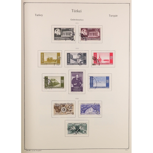 1089 - TURKEY 1938-70 FINE AND COMPREHENSIVE COLLECTION with mint (chiefly never hinged) and used, incl. 19... 