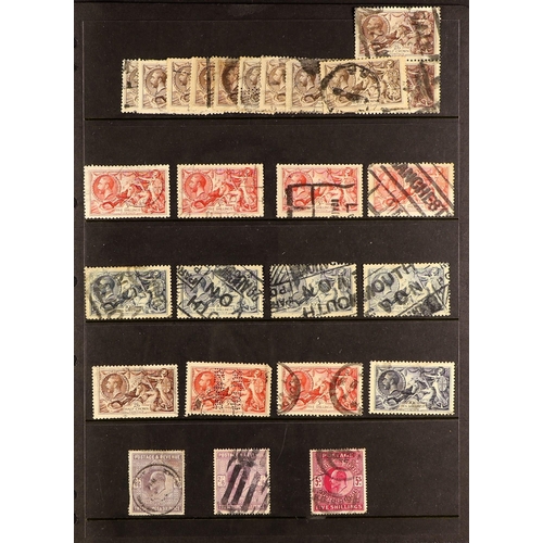 1132 - GREAT BRITAIN UNSORTED CARTON with much of interest, better ranges, pages of Castles to £5, Seahorse... 