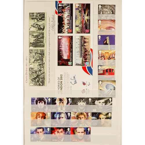 1231 - GB.ELIZABETH II 1981 - 2016 COLLECTION. Highly complete with very few stamps / miniature sheets miss... 