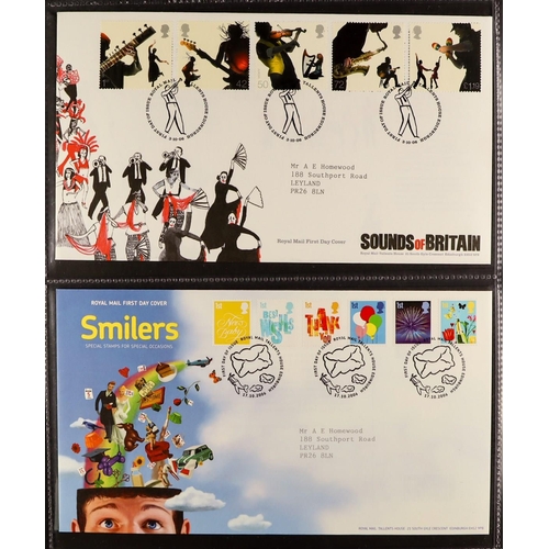 1275 - GB.FIRST DAY COVERS 1969 - 2007 collection in albums and loose. Includes stamp sets, miniature sheet... 