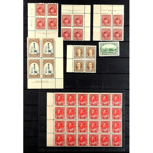 323 - CANADA 1897-1952 MINT RANGES with blocks, coils & booklet panes on stock pages, includes 1897 Jubile... 