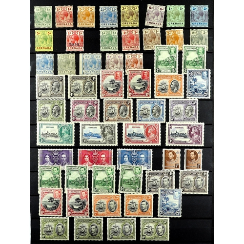 582 - GRENADA 1913-80 MINT COLLECTION with the issues from 1970 onwards generally never hinged. Incl. 1913... 