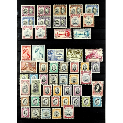 582 - GRENADA 1913-80 MINT COLLECTION with the issues from 1970 onwards generally never hinged. Incl. 1913... 