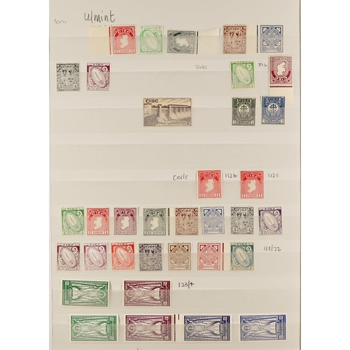 661 - IRELAND 1922-98 a mint or NHM collection in a stockbook, incl. Definitive sets etc. (Qty)