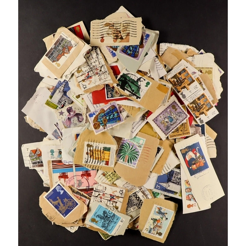 93 - COLLECTIONS & ACCUMULATIONS SORTER CARTON OF WORLD in various World junior type albums, Great Britai... 