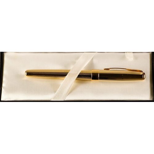 67 - PARKER PEN with Gold plated nip (18k), unused, in presentation box.
Lot 67 
[c]