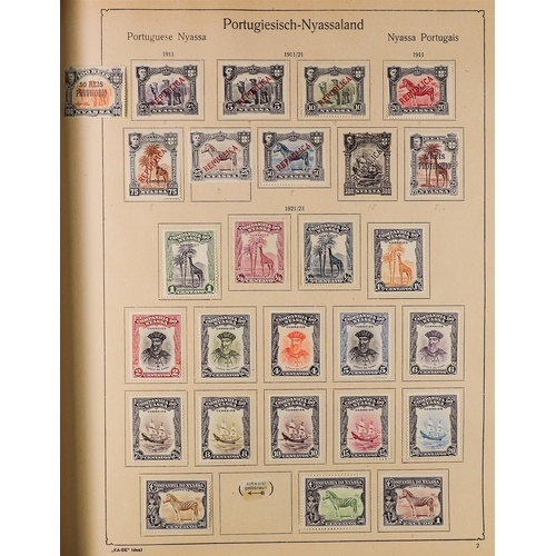 100 - AFRICA, ASIA & AUSTRALASIA 1870's - 1930's OLD COLLECTION in a large 'Ka-Be' album, contains a mint ... 