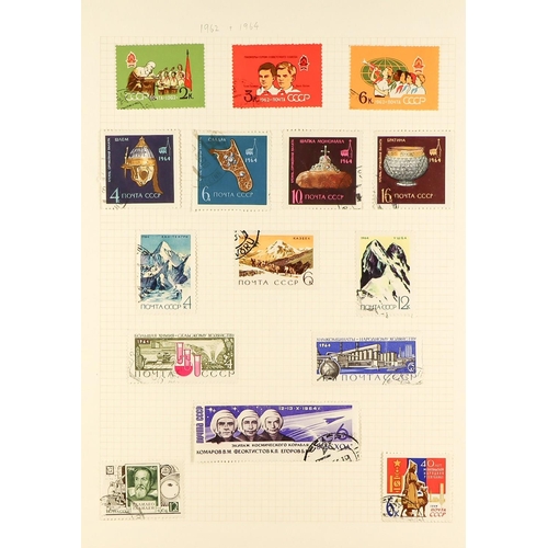 219 - [a] WORLD ALBUMS. Mint and used, all periods in 13 albums. Strength in Germany and USA, with dedicat... 