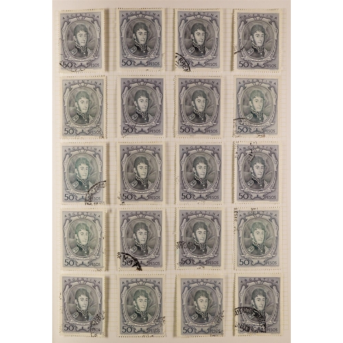 286 - ARGENTINA 1921 - 1967 COLLECTION of mint & used stamps in 2 spring-back albums with duplication, set... 