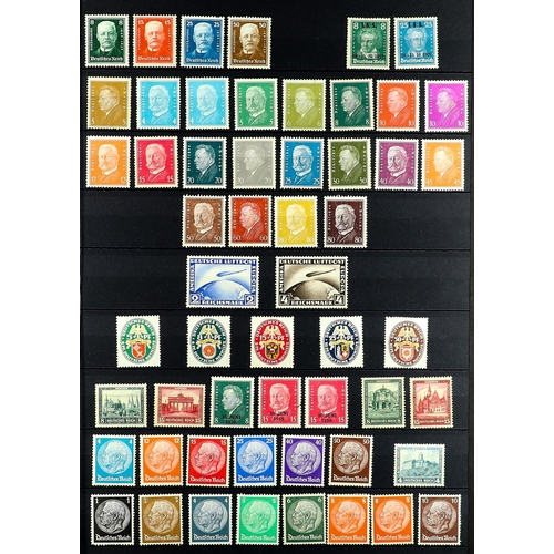 621 - GERMANY 1889 - 1945 MINT COLLECTION on black protective pages that includes 