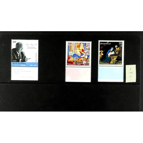 630 - [a] GERMANY 1999 - 2009 NEVER HINGED MINT COLLECTION on Hagner pages in binder. Some disorder, but a... 