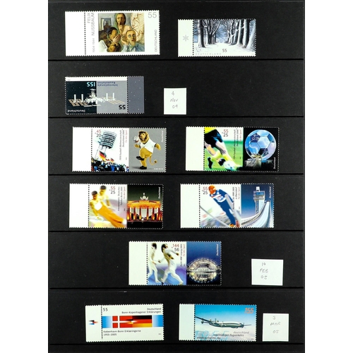 630 - [a] GERMANY 1999 - 2009 NEVER HINGED MINT COLLECTION on Hagner pages in binder. Some disorder, but a... 