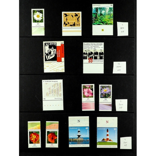 630 - [a] GERMANY 1999 - 2009 NEVER HINGED MINT COLLECTION on Hagner pages in binder. Some disorder, but a... 