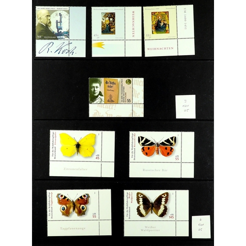 630 - [a] GERMANY 1999 - 2009 NEVER HINGED MINT COLLECTION on Hagner pages in binder. Some disorder, but a... 