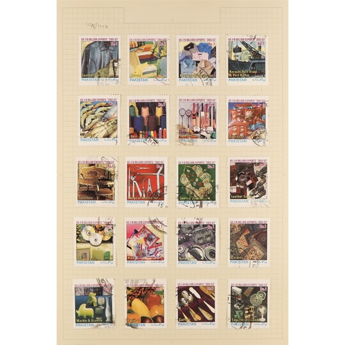 912 - PAKISTAN 1947 - 2015 USED COLLECTION in three albums, near- complete for the period, includes 1947 o... 