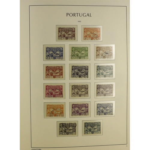 932 - PORTUGAL 1910-58 COLLECTION in a hingeless album, mint & used, incl. 1911 opts on Vasco set mint/use... 