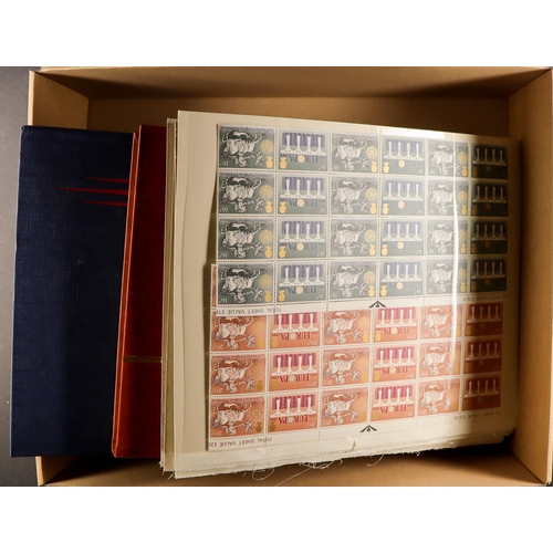 1430 - GB.ELIZABETH II 1971 - 1984  MINT ACCUMULATION in 2 stockbooks and on loose pages. All Never Hinged ... 