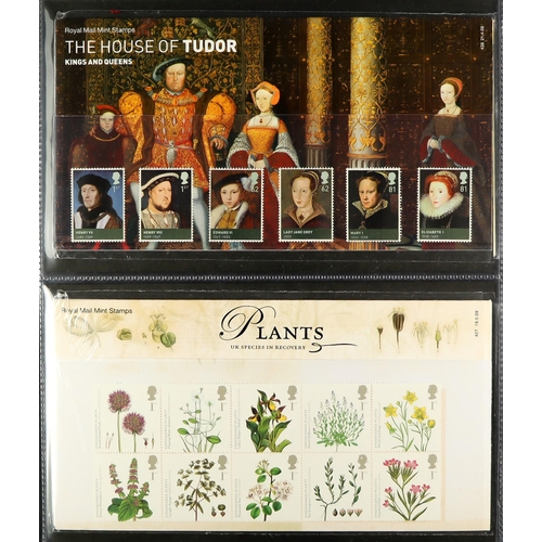 1462 - GB.ELIZABETH II 2002 - 2012 COMMEMORATIVE PRESENTATION PACKS. A near complete run with 'Coastlines' ... 