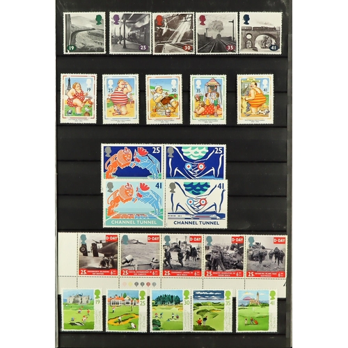 1481 - GB.ELIZABETH II COMMEMORATIVE STAMP SET AND PRESENTATION PACK COLLECTION. ranging from the 70s to 20... 