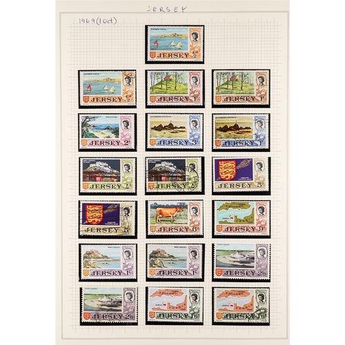 1530 - GB.ISLANDS JERSEY 1941 - 2013 mint and used (chiefly never hinged mint) collection in 2 Lighthouse a... 