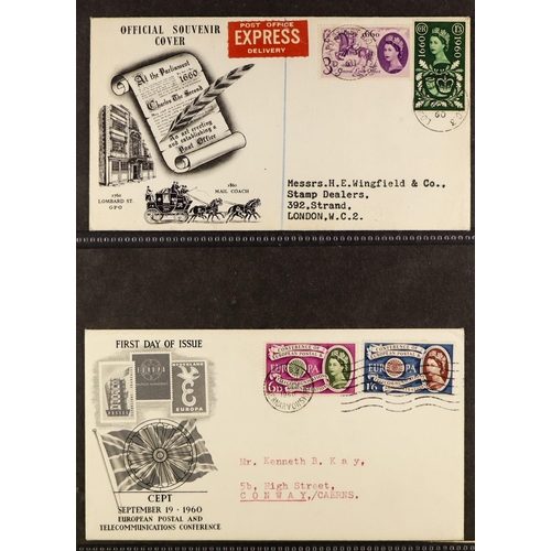 1537 - GB.FIRST DAY COVERS 1953 - 2000 COLLECTION IN BINDERS. Chiefly Royal Mail but includes other. Many u... 