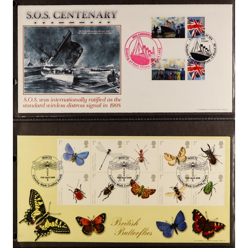 1537 - GB.FIRST DAY COVERS 1953 - 2000 COLLECTION IN BINDERS. Chiefly Royal Mail but includes other. Many u... 