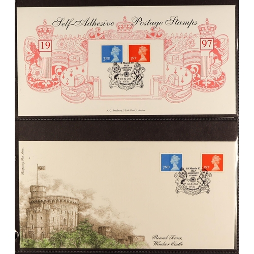 1537 - GB.FIRST DAY COVERS 1953 - 2000 COLLECTION IN BINDERS. Chiefly Royal Mail but includes other. Many u... 